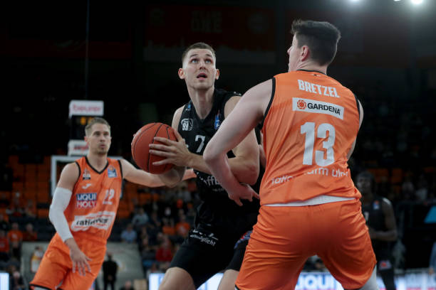 她的表现 她的表现