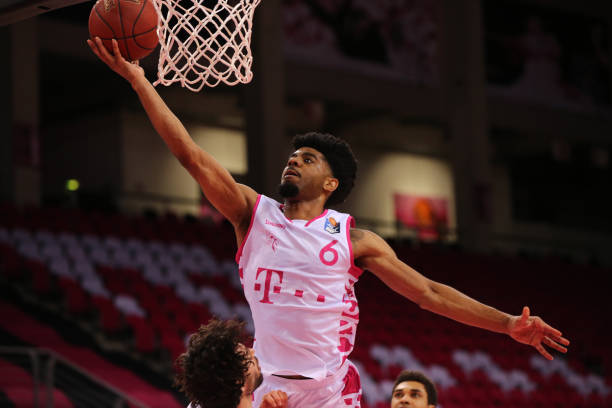 不仅取决于 不仅取决于