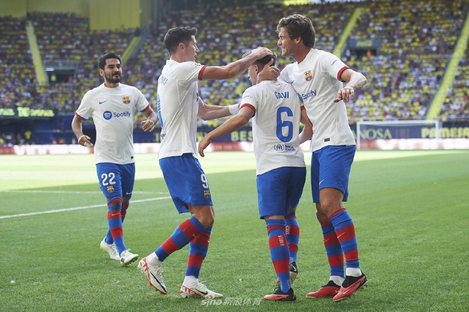 划以及球迷 划以及球迷