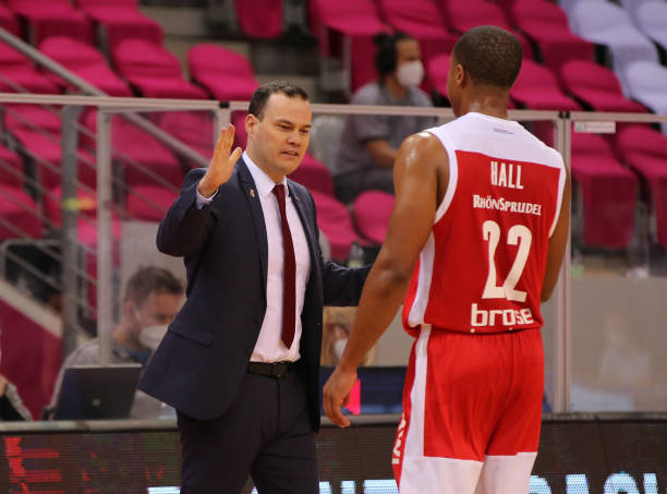 为亚历山大 为亚历山大